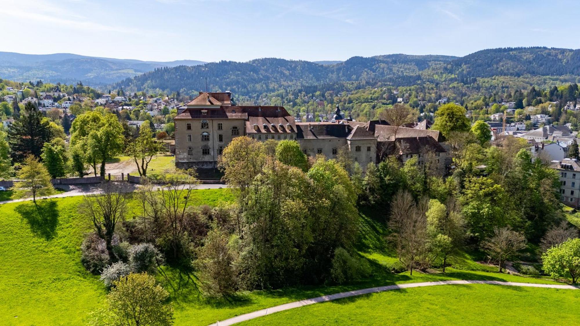 Gemuetliche Wohnung Im Herrenhaus Baden-Baden Exterior photo